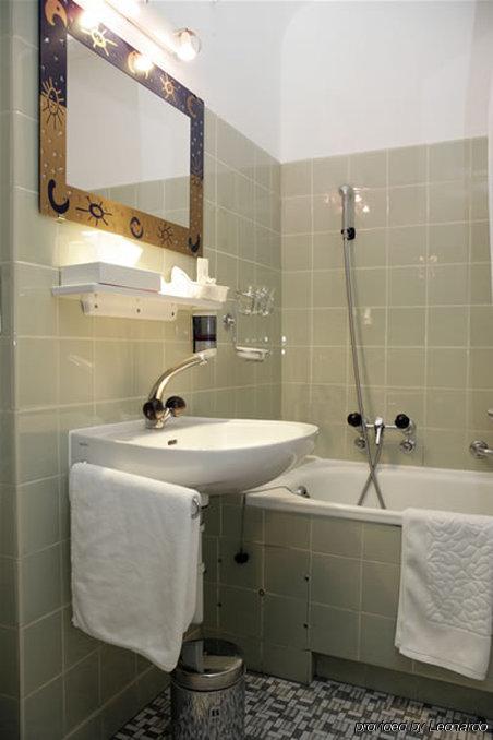 G-Hotel Goldenes Schwert Zürich Kültér fotó